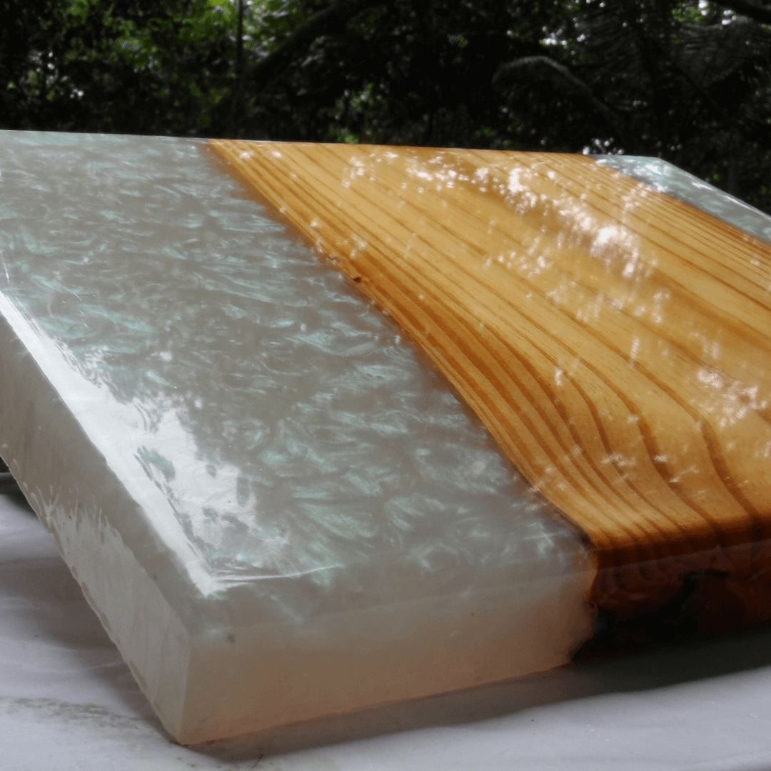 Resina 4230 Epoxi Transparente Para Altas Espessuras Com Proteção UV Com Endurecedor (5,900 Kg)