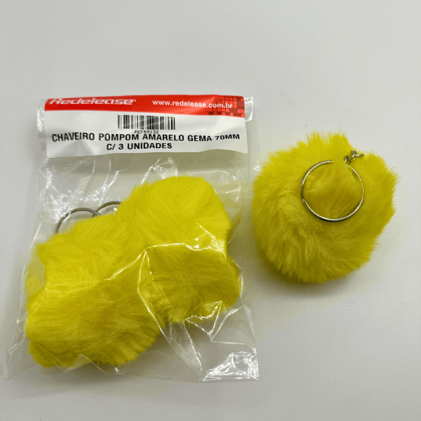 Chaveiro Pompom Pelúcia Amarelo Gema 70 mm (3 Un)