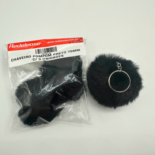 Chaveiro Pompom Pelúcia Preto 70 mm (3 Un)