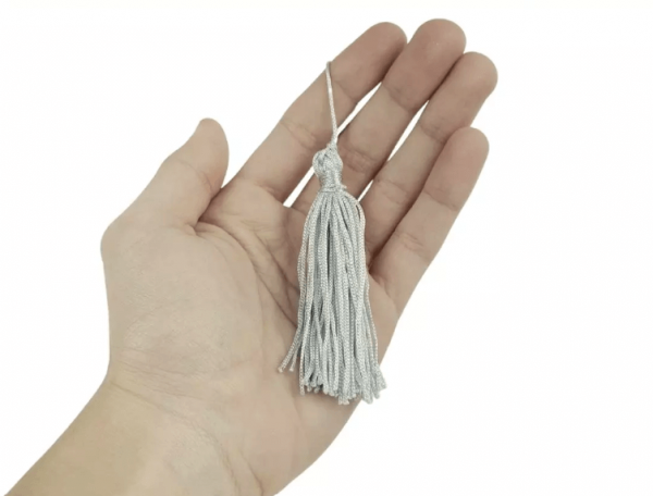 Pingente de Seda Tassel Franja Cinza Claro 7cm (10 Un)