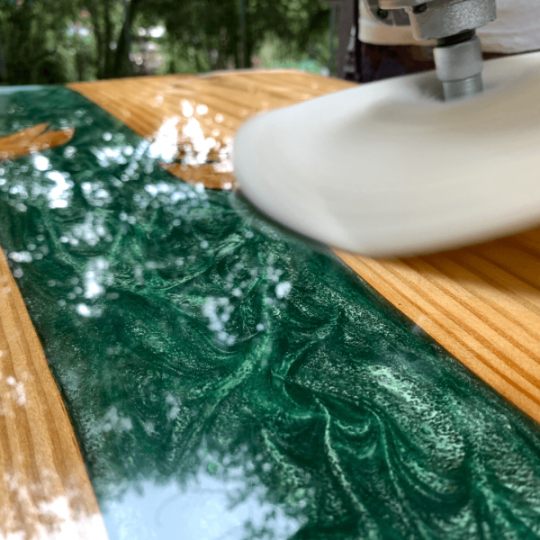 Resina 4230 Epoxi Transparente Para Altas Espessuras Com Proteção UV Com Endurecedor (1,180 Kg)